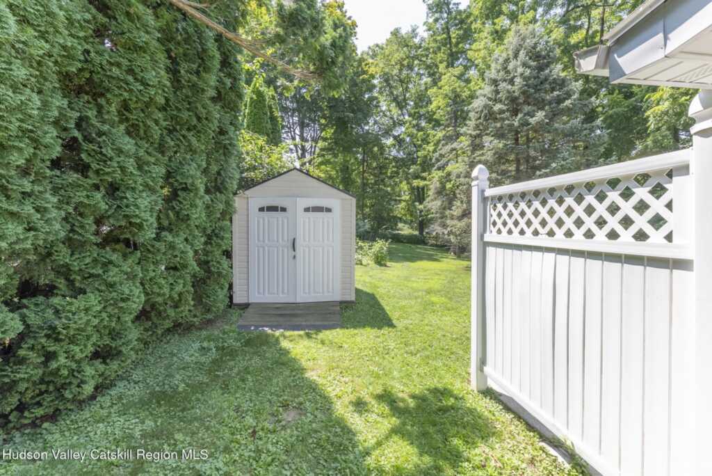 408 Fairview Ave Avenue, Hurley, NY 12443 - Photo 34 of 43