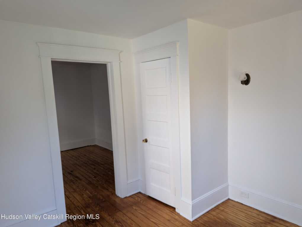407 Delaware Avenue, Kingston, NY 12401 - Photo 13 of 44