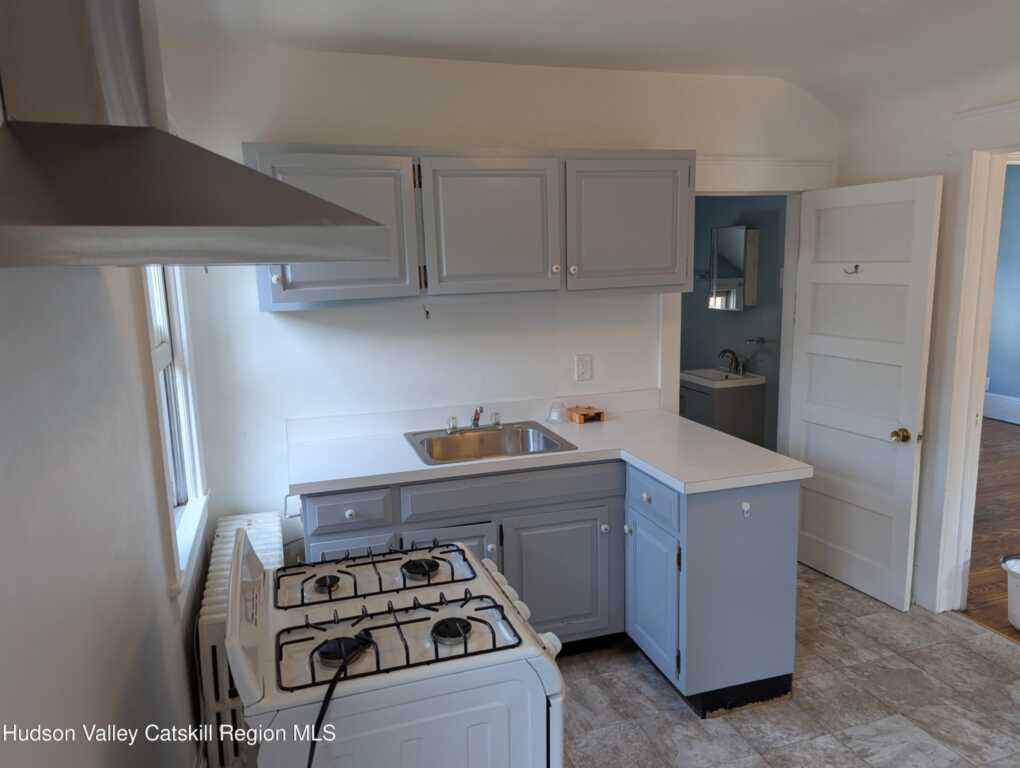 407 Delaware Avenue, Kingston, NY 12401 - Photo 24 of 44