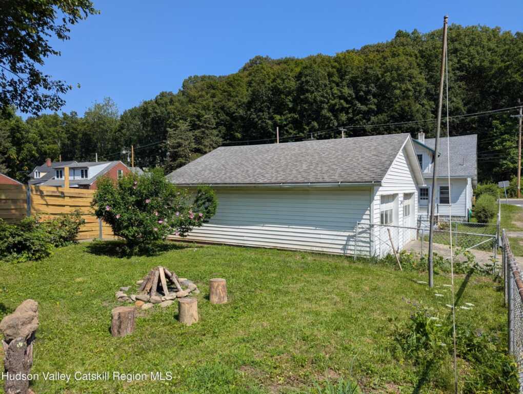 407 Delaware Avenue, Kingston, NY 12401 - Photo 39 of 44
