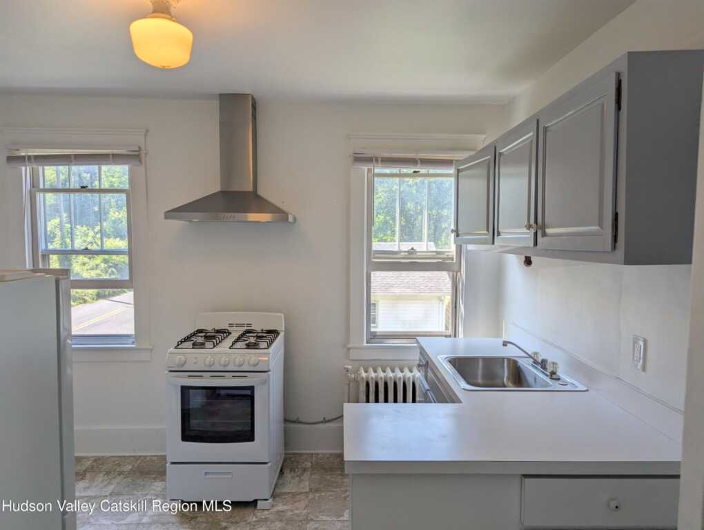 407 Delaware Avenue, Kingston, NY 12401 - Photo 35 of 44