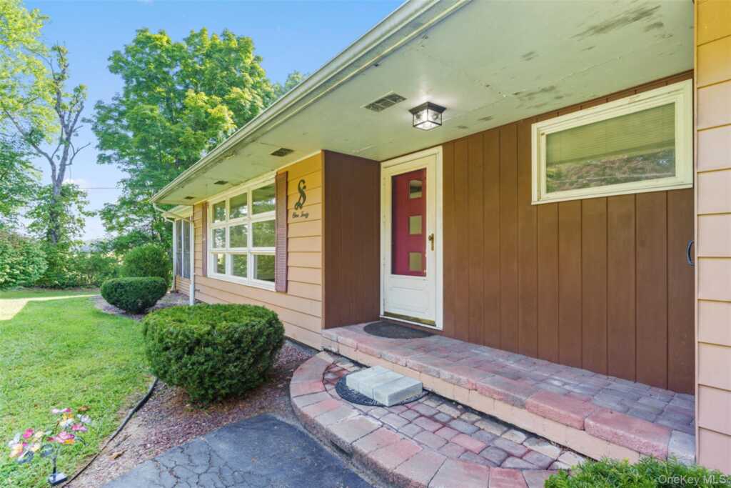 140 Ohioville Road, New Paltz, NY 12561 - Photo 6 of 32