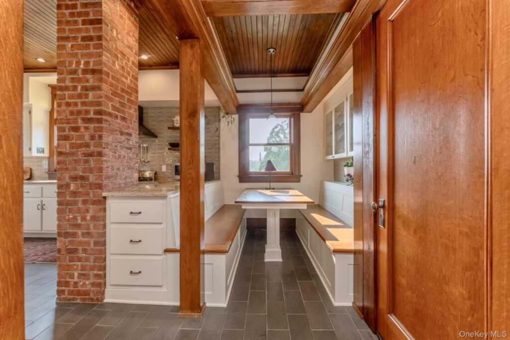 108 Latham Circle, Saugerties, NY 12477 - Photo 10 of 50