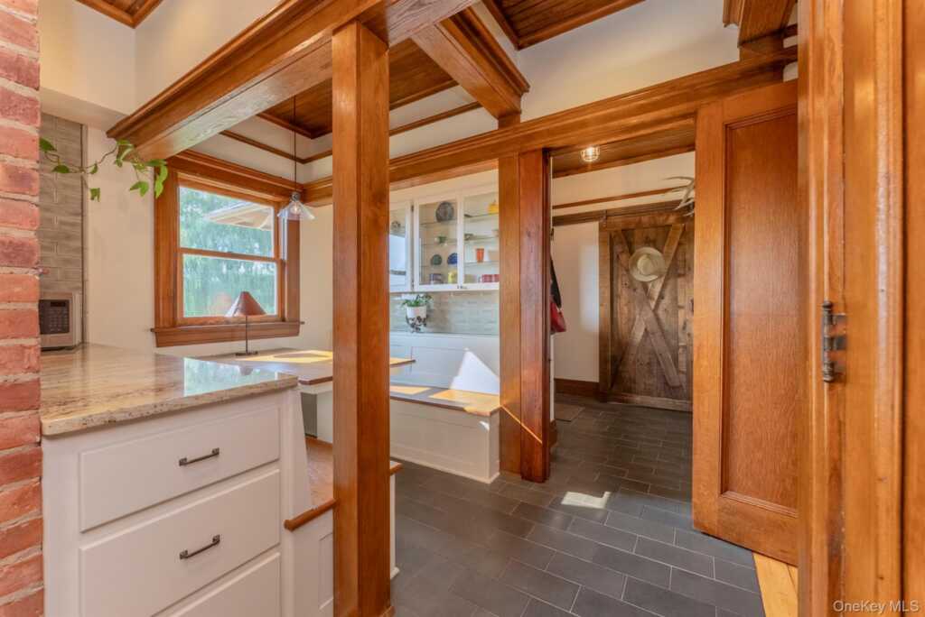 108 Latham Circle, Saugerties, NY 12477 - Photo 11 of 50