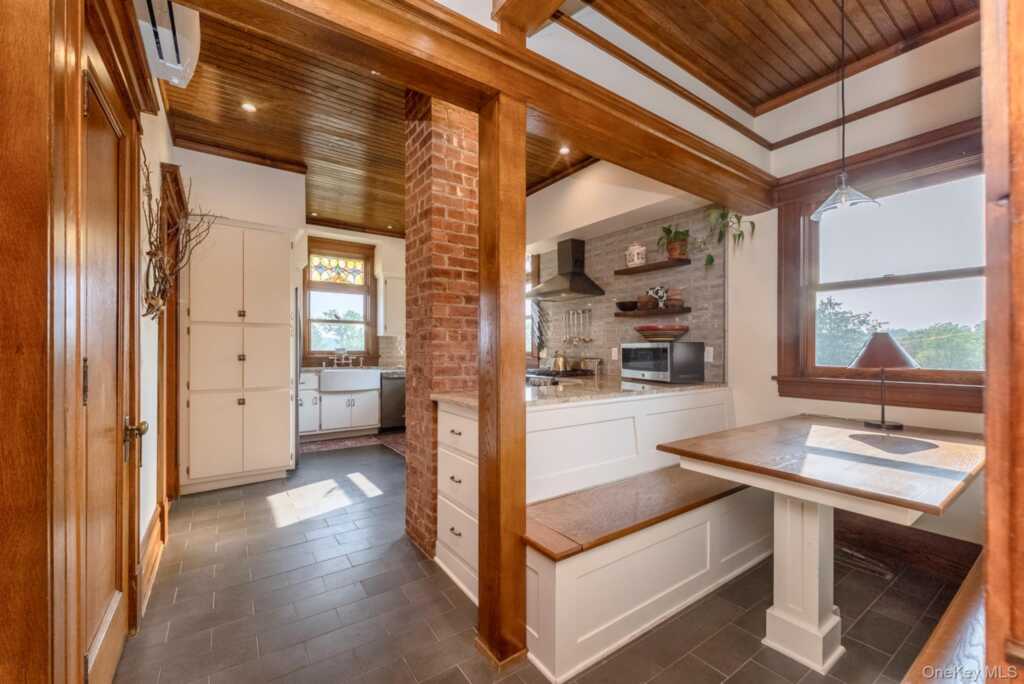 108 Latham Circle, Saugerties, NY 12477 - Photo 14 of 50