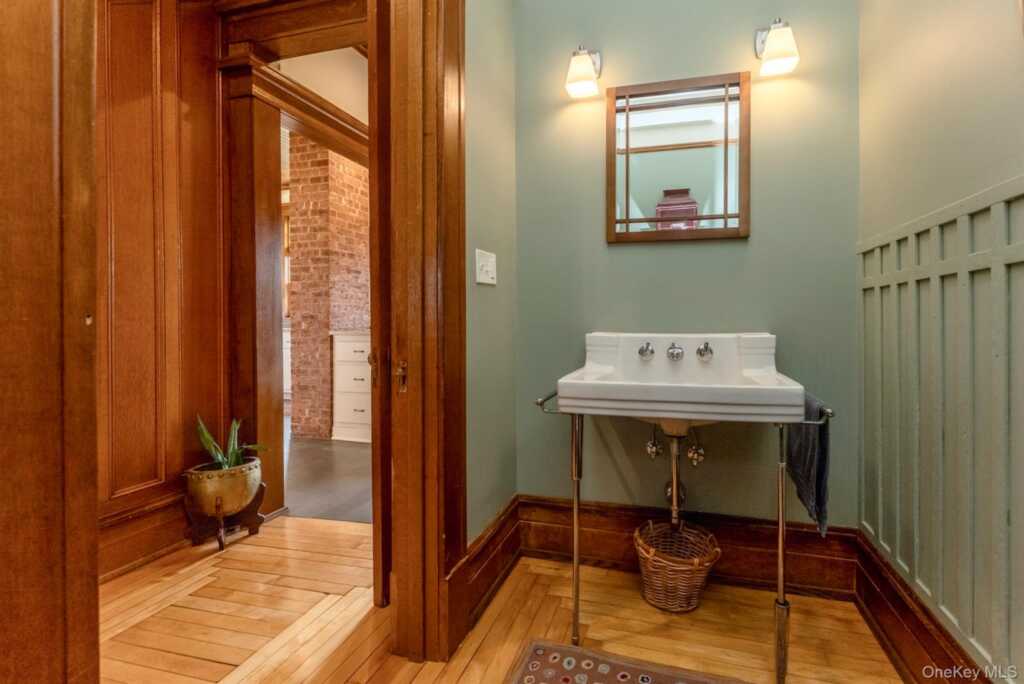 108 Latham Circle, Saugerties, NY 12477 - Photo 19 of 50