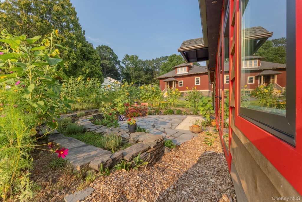 108 Latham Circle, Saugerties, NY 12477 - Photo 42 of 50