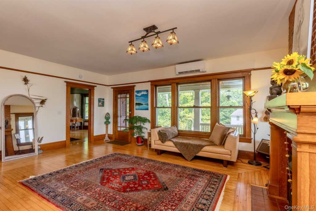 108 Latham Circle, Saugerties, NY 12477 - Photo 5 of 50