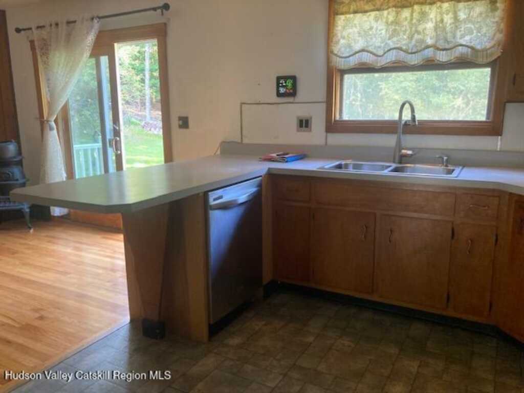 38 Arnold Drive, Woodstock, NY 12498 - Photo 6 of 27