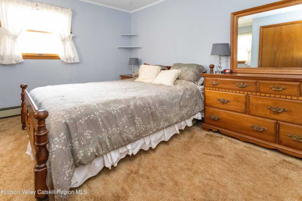 213 Washington Avenue Avenue, Saugerties, NY 12477 - Photo 21 of 37