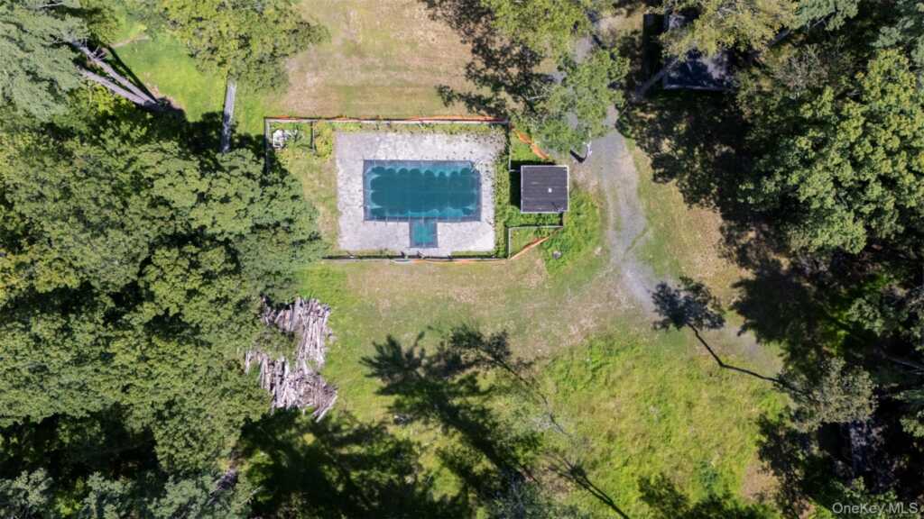 20 Country Club Lane, Woodstock, NY 12498 - Photo 5 of 17