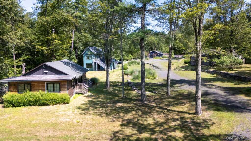 20 Country Club Lane, Woodstock, NY 12498 - Photo 6 of 17