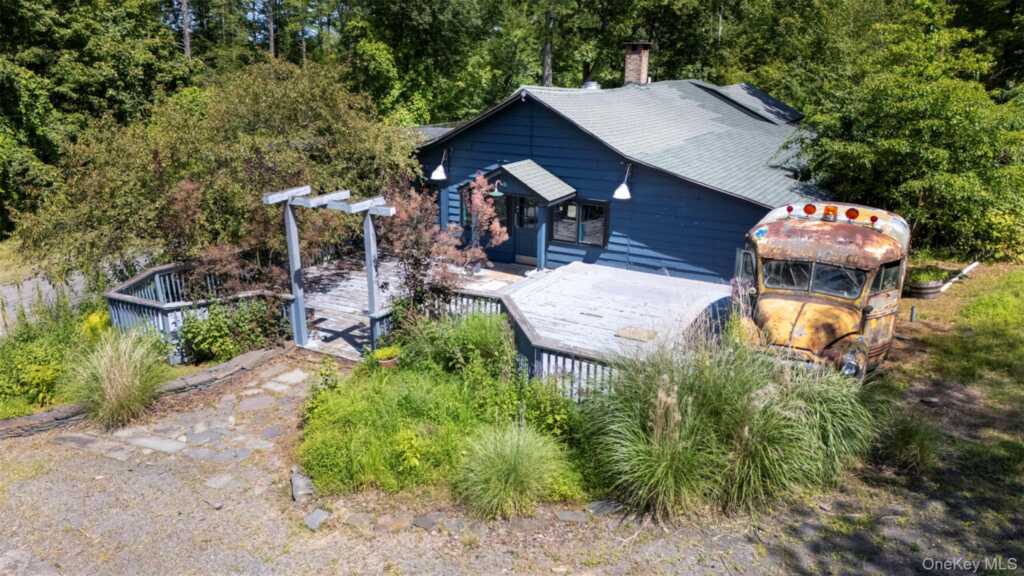 20 Country Club Lane, Woodstock, NY 12498 - Photo 8 of 17