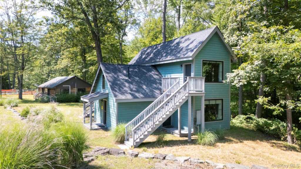 20 Country Club Lane, Woodstock, NY 12498 - Photo 9 of 17