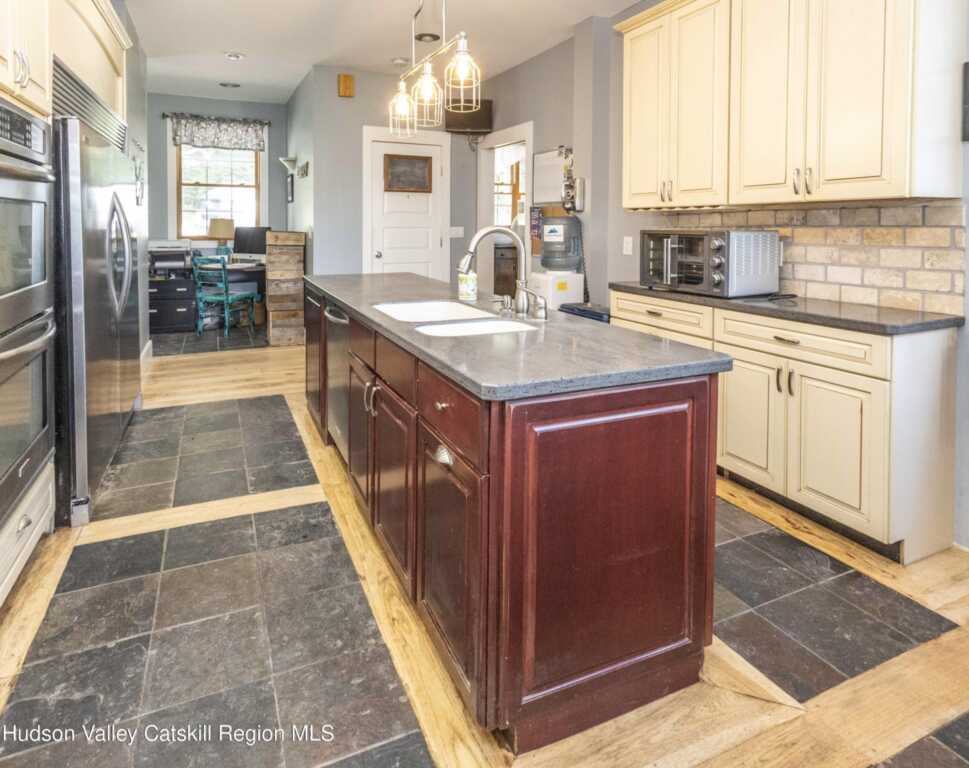 45 Sunset View Drive, Saugerties, NY 12477 - Photo 11 of 50