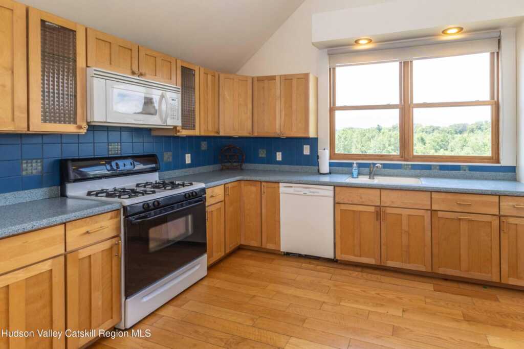 45 Sunset View Drive, Saugerties, NY 12477 - Photo 37 of 50