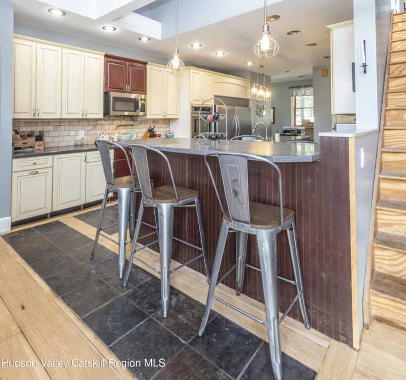 45 Sunset View Drive, Saugerties, NY 12477 - Photo 9 of 50