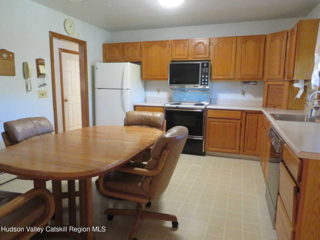 89 Vincent Lane, Stone Ridge, NY 12484 - Photo 11 of 45