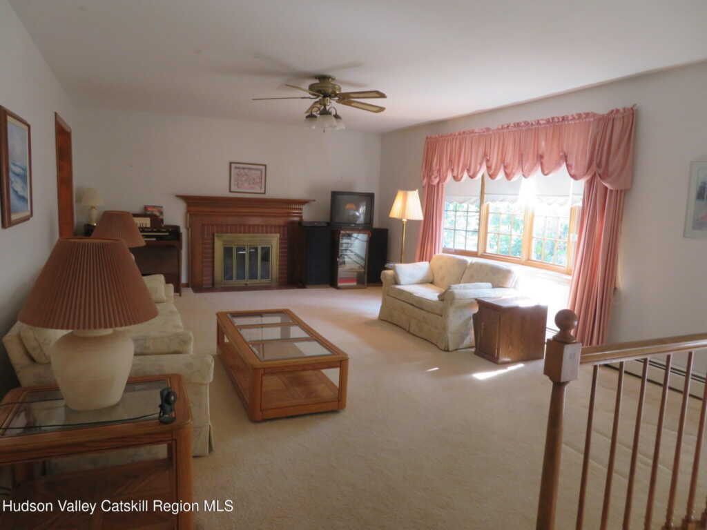 89 Vincent Lane, Stone Ridge, NY 12484 - Photo 7 of 45