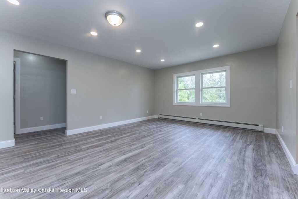 2084 Route 32, Saugerties, NY 12477 - Photo 11 of 44