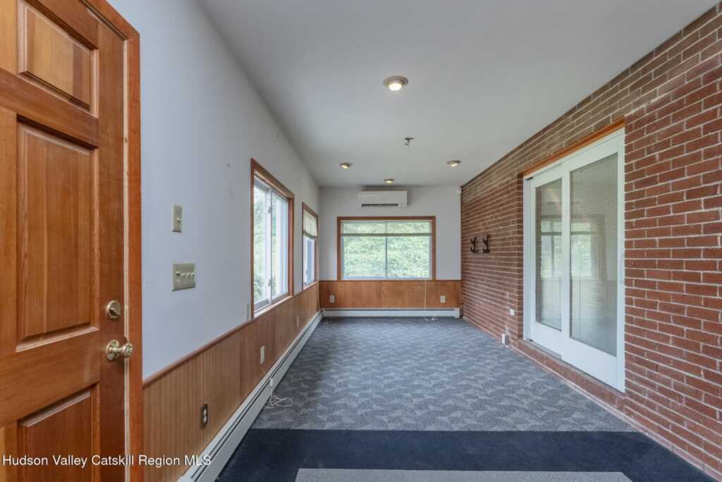 2084 Route 32, Saugerties, NY 12477 - Photo 23 of 44
