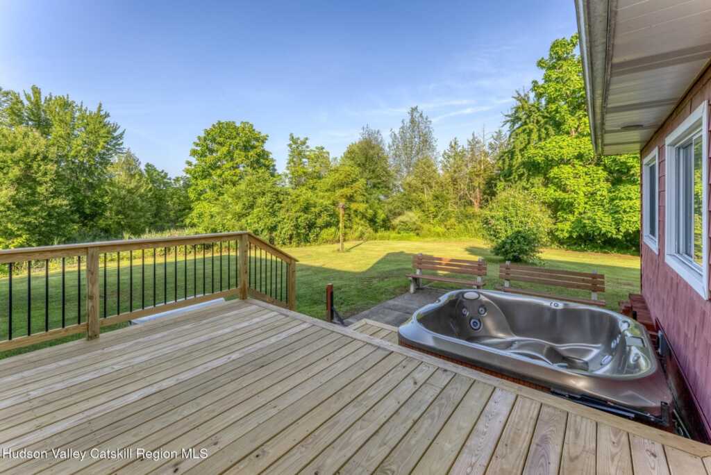 2084 Route 32, Saugerties, NY 12477 - Photo 48 of 50
