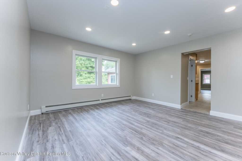 2084 Route 32, Saugerties, NY 12477 - Photo 9 of 44