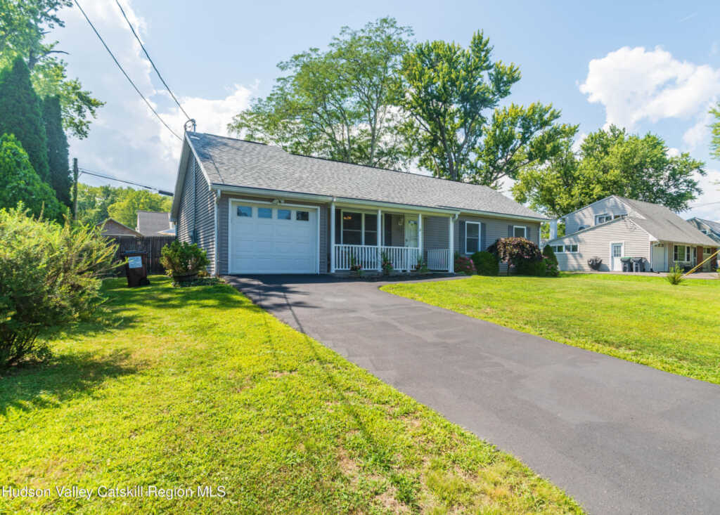 5 Meadowbrook Drive, Kingston, NY 12401