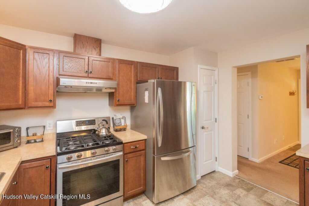 5 Meadowbrook Drive, Kingston, NY 12401 - Photo 9 of 29