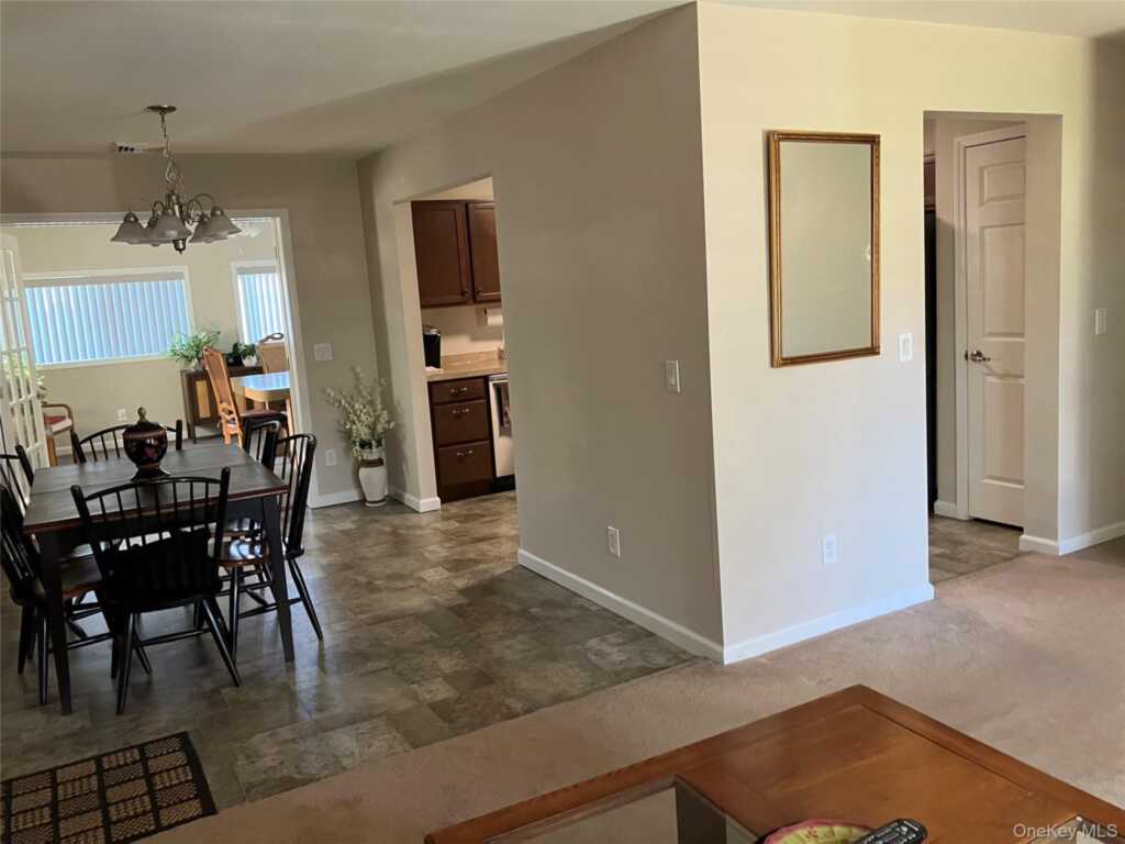5 Meadowbrook Drive, Kingston, NY 12401 - Photo 6 of 34