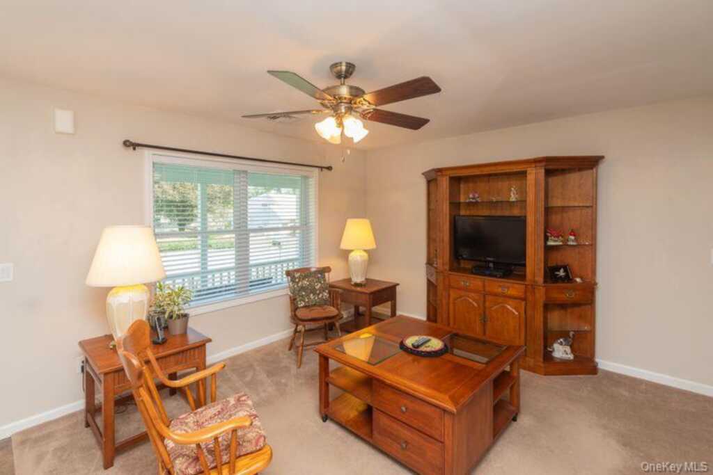 5 Meadowbrook Drive, Kingston, NY 12401 - Photo 7 of 34