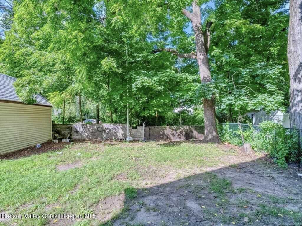212 Ten Broeck Avenue, Kingston, NY 12401 - Photo 14 of 22