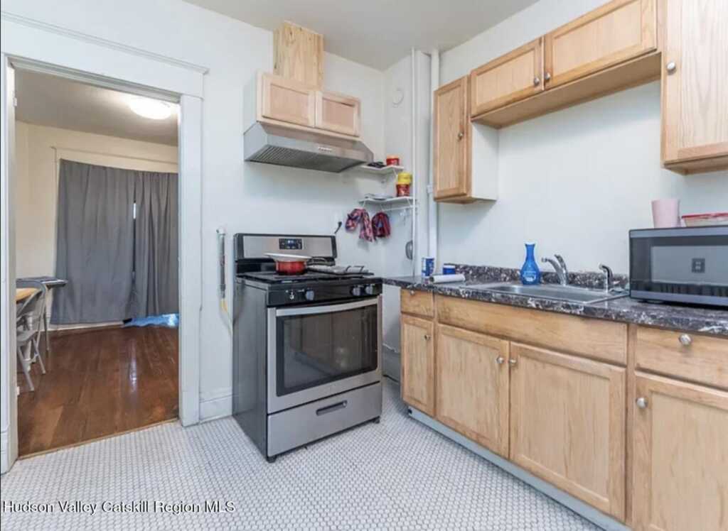 212 Ten Broeck Avenue, Kingston, NY 12401 - Photo 20 of 22