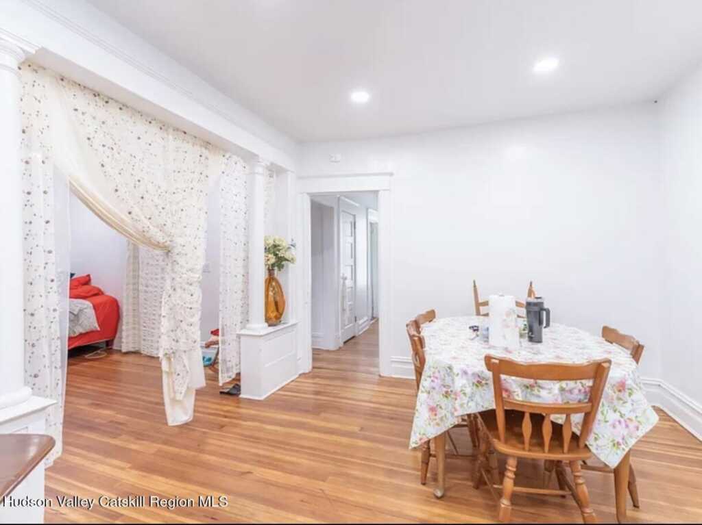 212 Ten Broeck Avenue, Kingston, NY 12401 - Photo 5 of 22