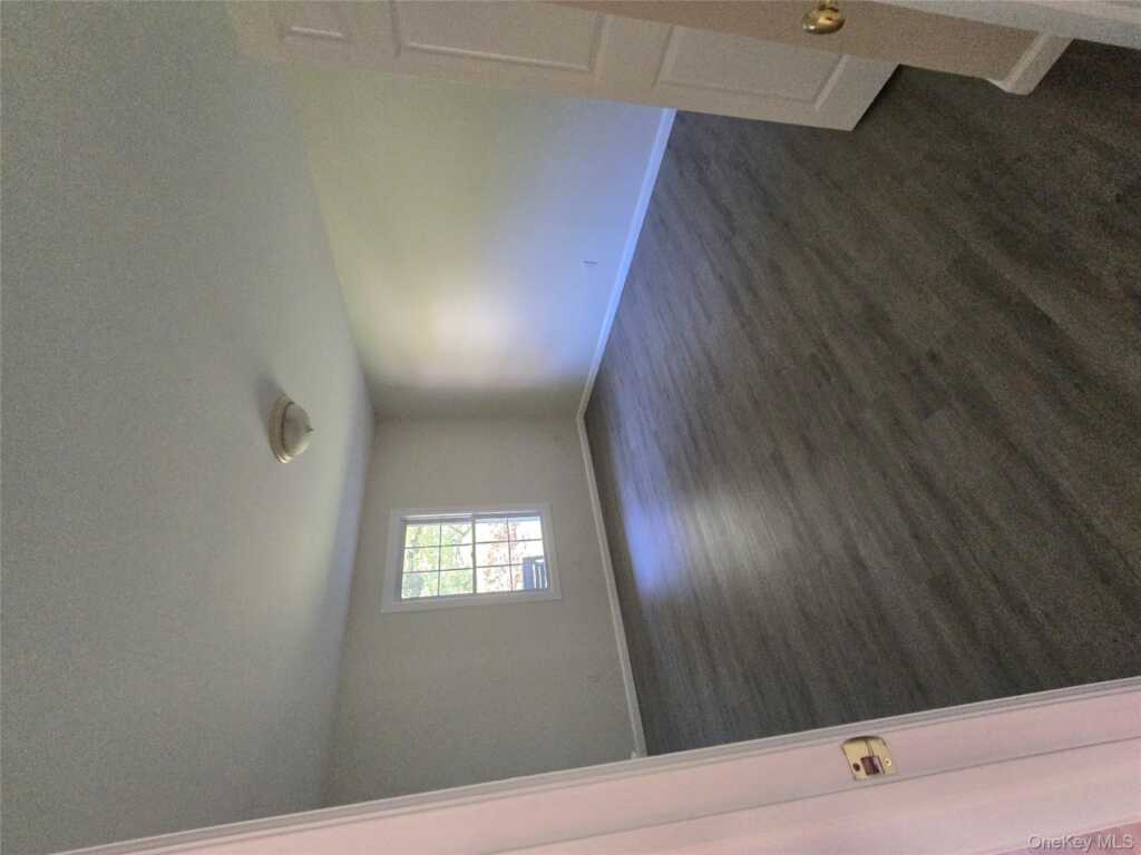 1-18 Willow Way, Unit #2, Rhinebeck, NY 12572 - Photo 10 of 14