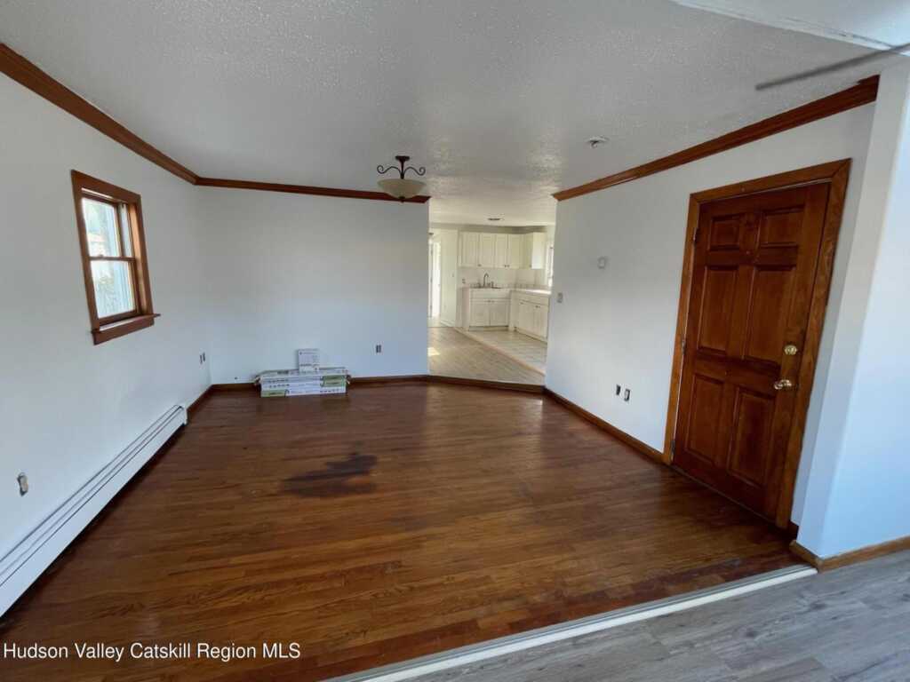 25 Prospect Street, Kingston, NY 12401 - Photo 10 of 22