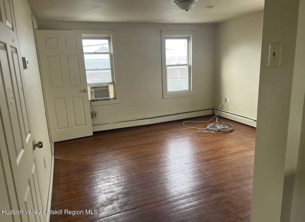 25 Prospect Street, Kingston, NY 12401 - Photo 20 of 22