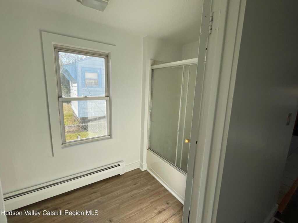 25 Prospect Street, Kingston, NY 12401 - Photo 5 of 22
