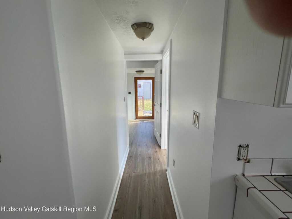 25 Prospect Street, Kingston, NY 12401 - Photo 6 of 22