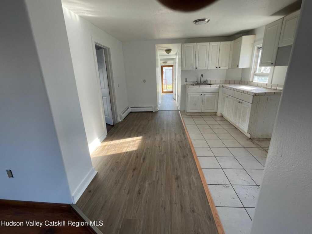 25 Prospect Street, Kingston, NY 12401 - Photo 9 of 22