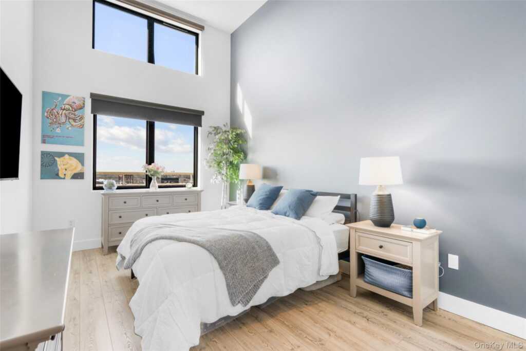 25 Leroy Place, Unit #PH08, New Rochelle, NY 10805 - Photo 16 of 28