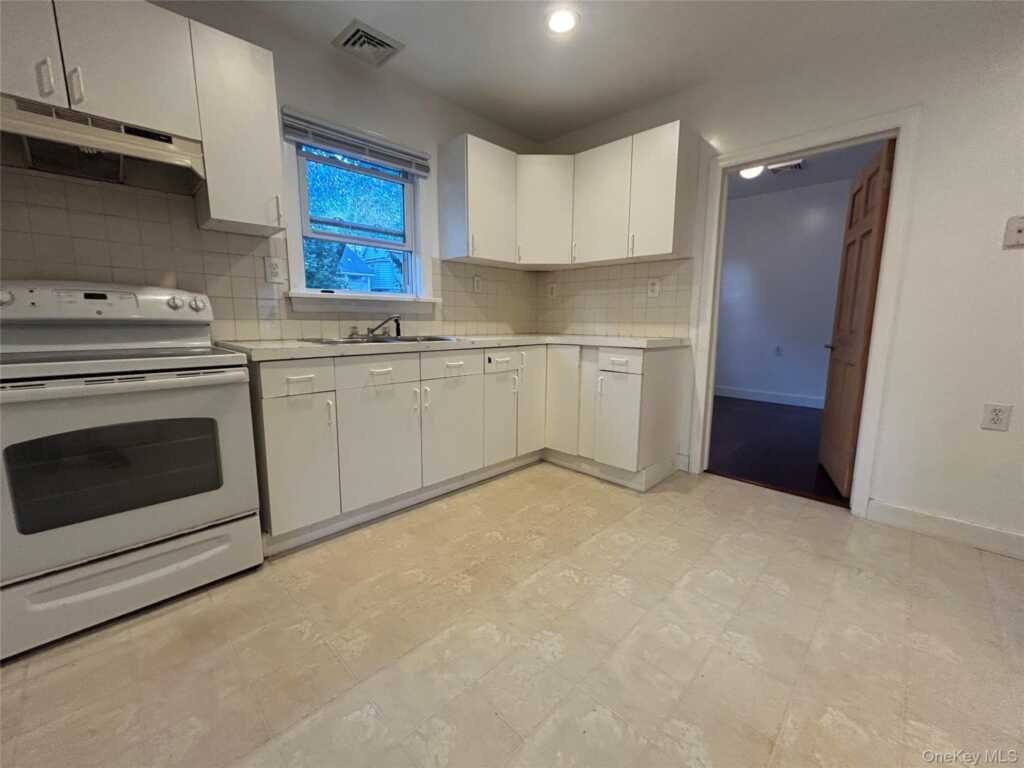 127 Chester Street, Unit #2, Kingston, NY 12401 - Photo 11 of 26