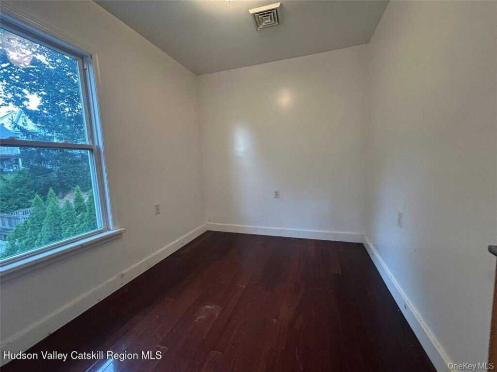 127 E Chester Street, Unit #2, Kingston, NY 12401 - Photo 18 of 26