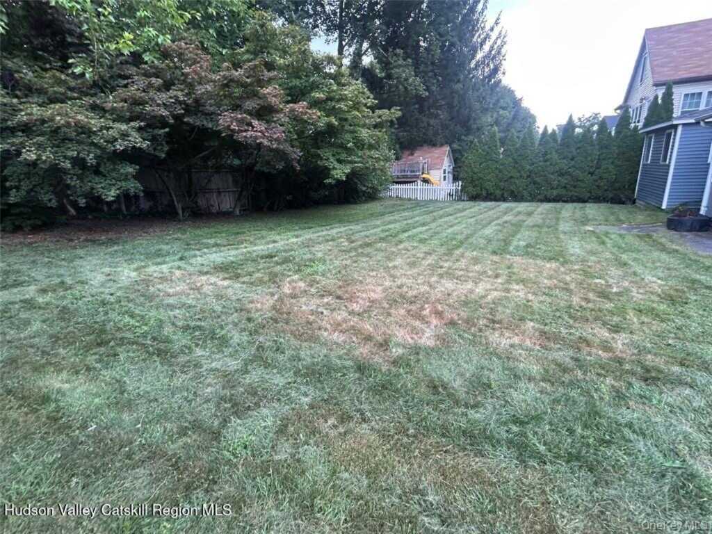 127 E Chester Street, Unit #2, Kingston, NY 12401 - Photo 3 of 26