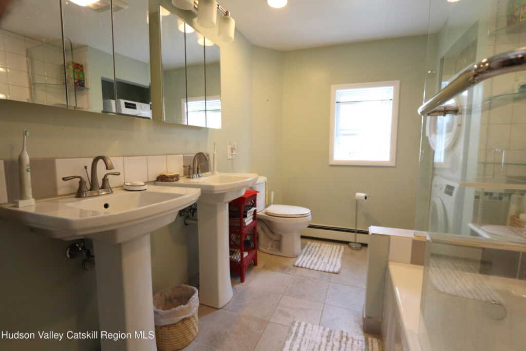 75 Washington Avenue, Saugerties, NY 12477 - Photo 19 of 31