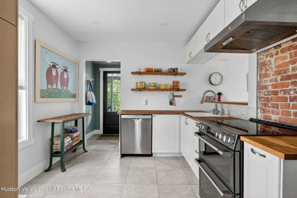 354 Wall Street, Kingston, NY 12401 - Photo 8 of 30