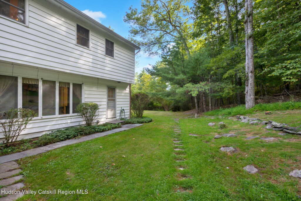 2320 Glasco Turnpike Turnpike, Woodstock, NY 12498 - Photo 27 of 39