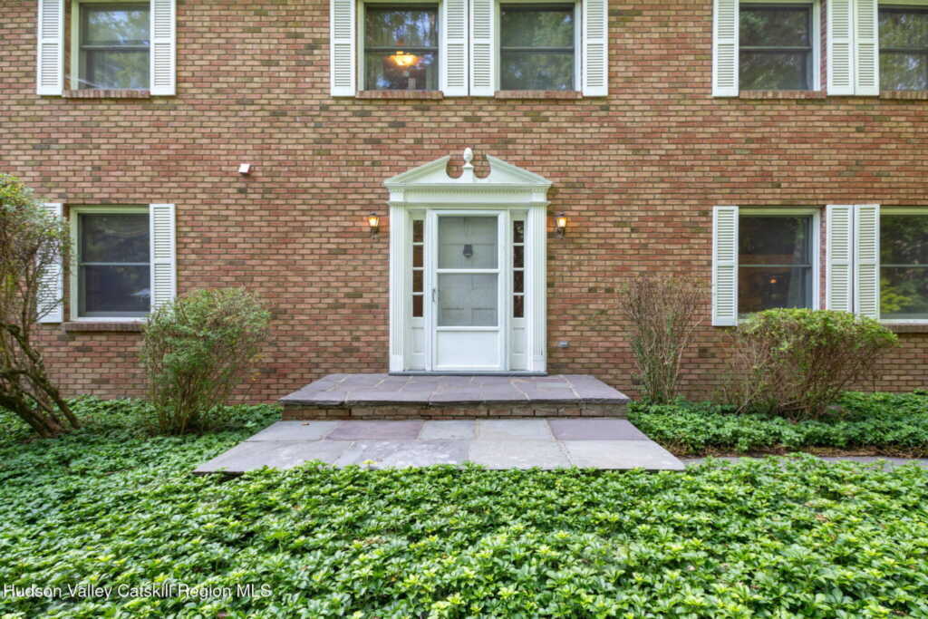 2320 Glasco Turnpike Turnpike, Woodstock, NY 12498 - Photo 3 of 39