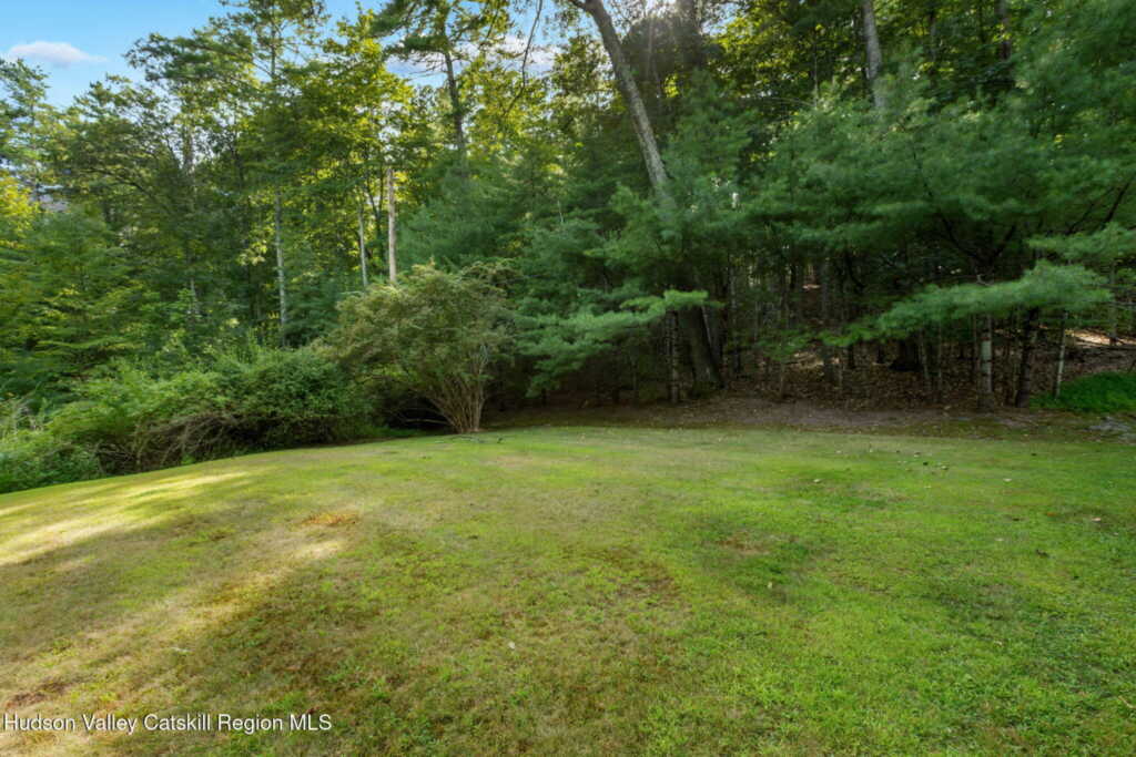 2320 Glasco Turnpike Turnpike, Woodstock, NY 12498 - Photo 31 of 39