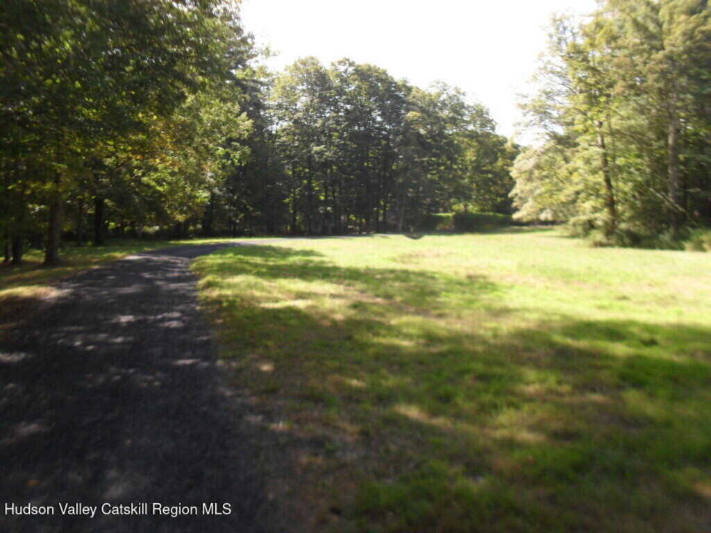 2320 Glasco Turnpike Turnpike, Woodstock, NY 12498 - Photo 33 of 39